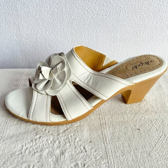 Strappy Leather Slide Sandals Heels with Flower - Picture 2 of 12